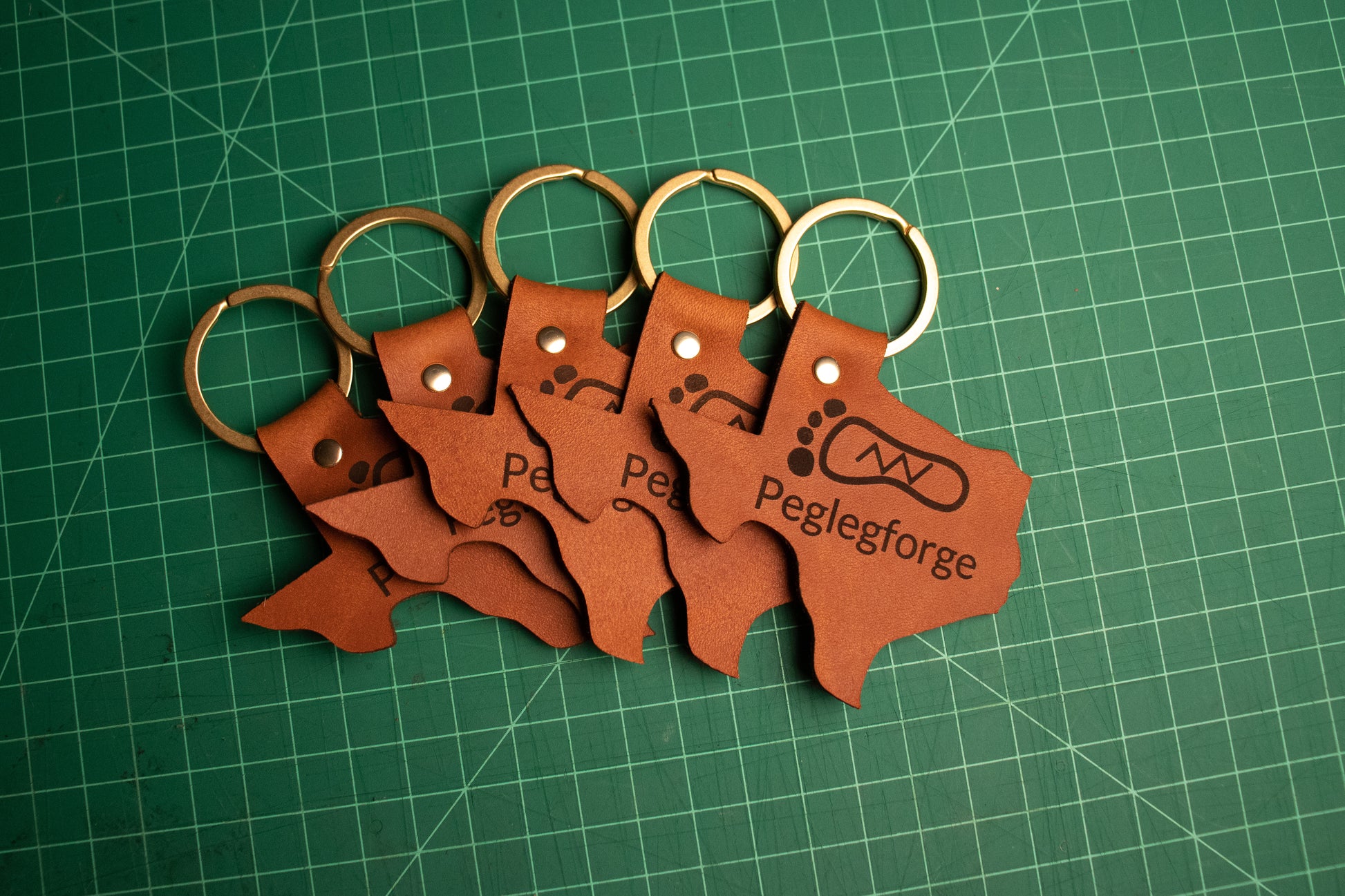 Set fo 5 texas shaped keychains